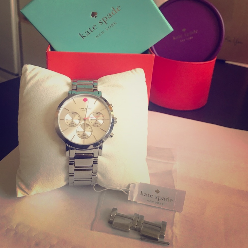 Kate Spade Silver Watch w/ Pink Spade 💕♠️